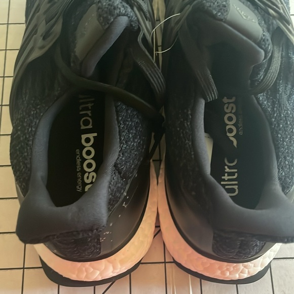 Adidas ultraboost running shoes, new, men’s size 11 - Picture 5 of 11
